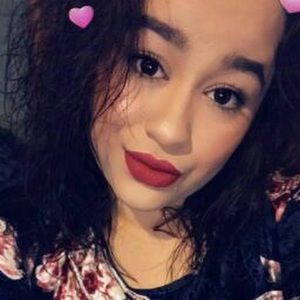 Meet your Posher, Ivette